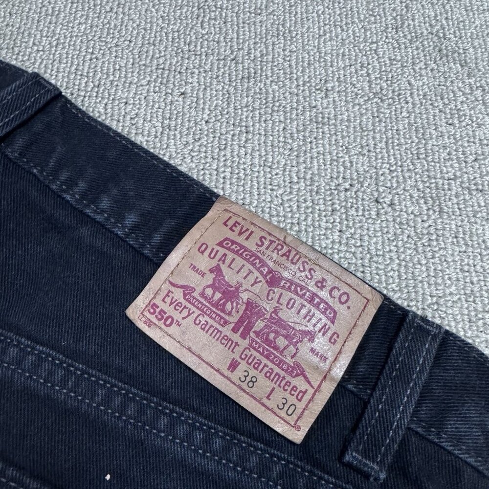 Levi’s Jeans 550 Relaxed Straight Black Pockets Size Men’s 38x30 - Picture 11 of 12